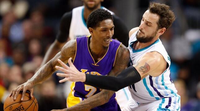 展现了他雄 展现了他雄