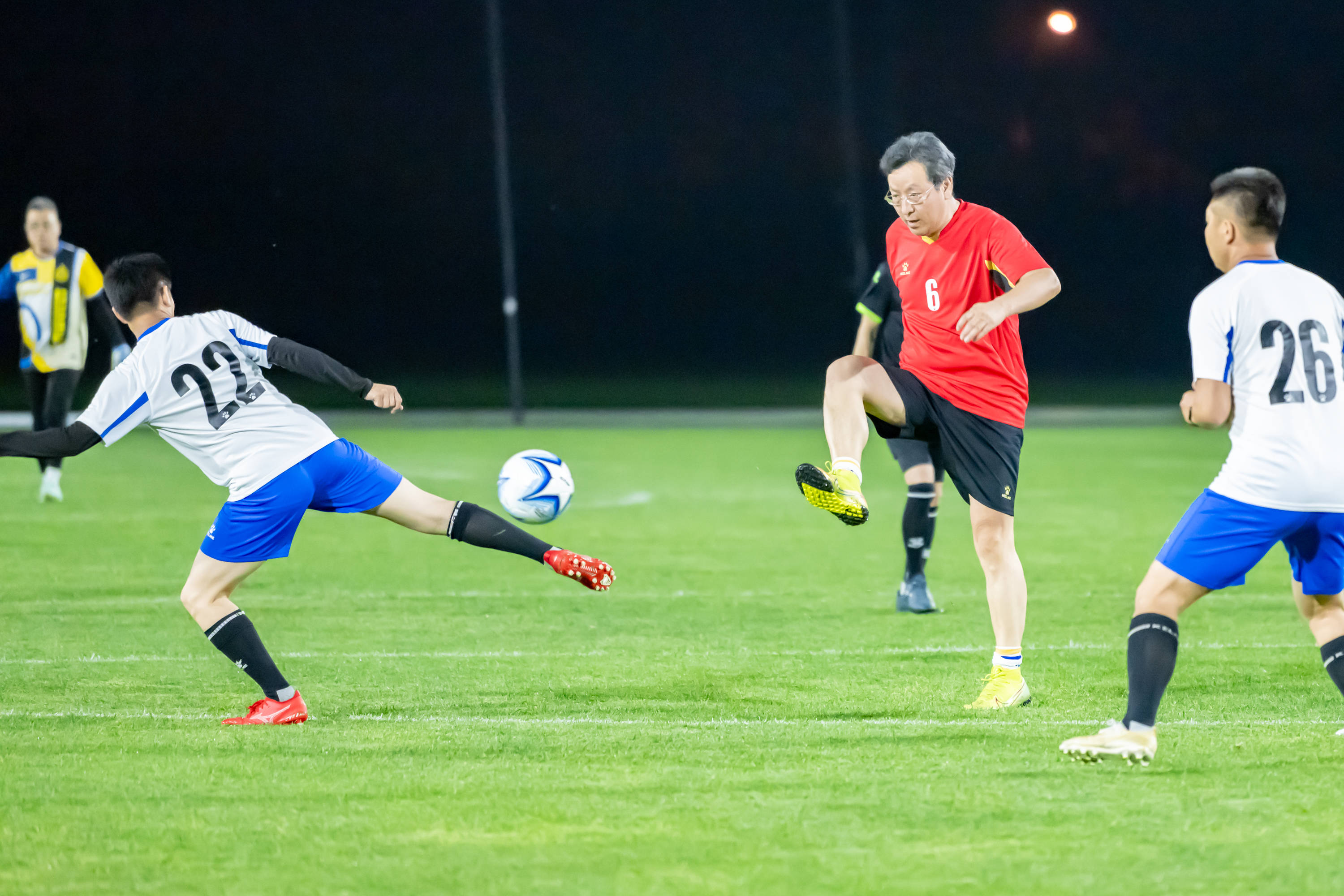 以实际行动 以实际行动