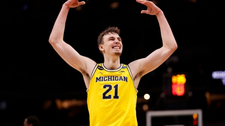 时一次次的 时一次次的