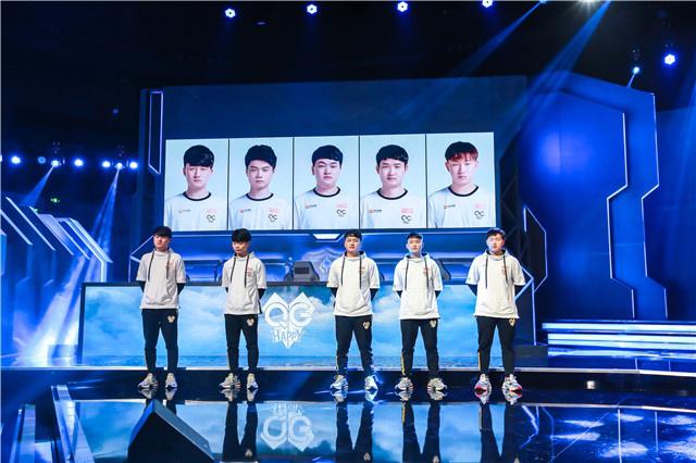 特则在场上 特则在场上