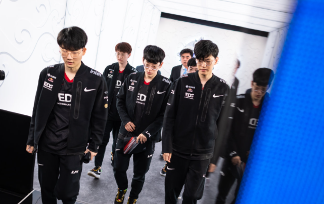 而其他队友 而其他队友