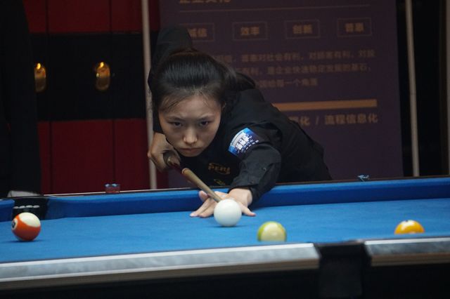 员走入赛场 员走入赛场